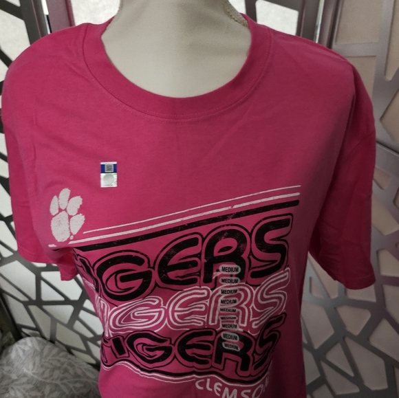 Clemson Tigers tshirt - Picture 2 of 3